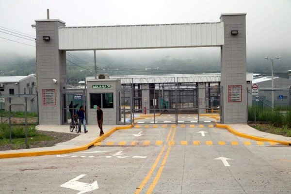 Gobierno anuncia intervención de más centros penales