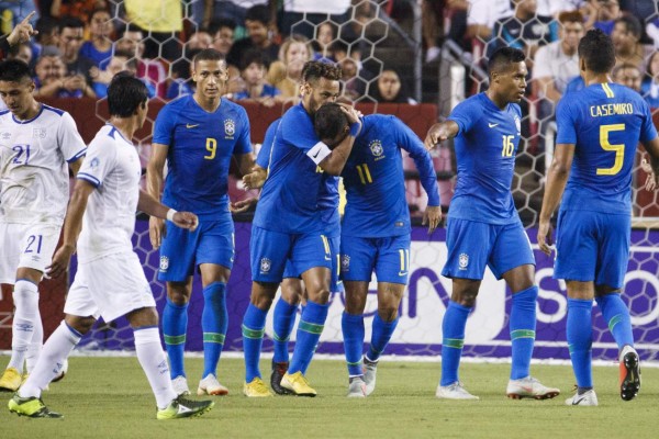 Brasil no tiene piedad y humilla con goleada a El Salvador