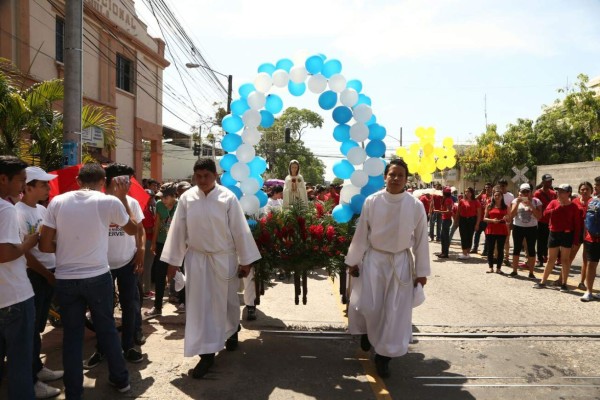 Iglesia católica inaugura Mes de la Juventud