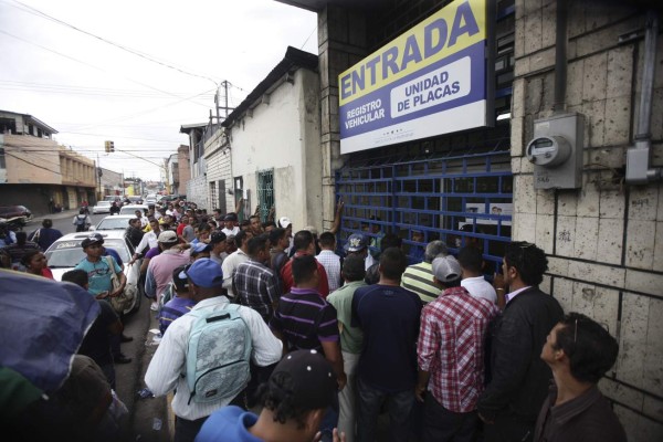 Mañana ya no se podrá circular sin placas, iniciarán operativos