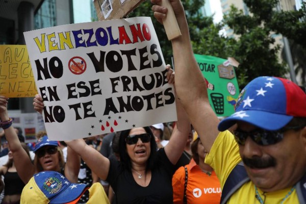 Venezuela amenazada por más sanciones y mayor crisis tras reelección de Maduro