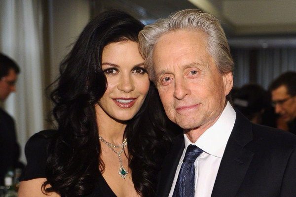 Catherine Zeta-Jones y Michael Douglas se toman una pausa