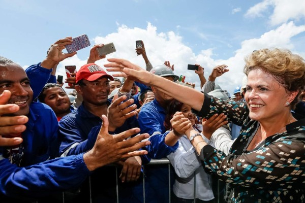 Anulan trámite de juicio político contra Dilma Rousseff