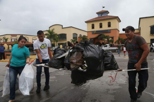 ¡Choloma, arriba! ciudadanos hacen jornada de limpieza y oración