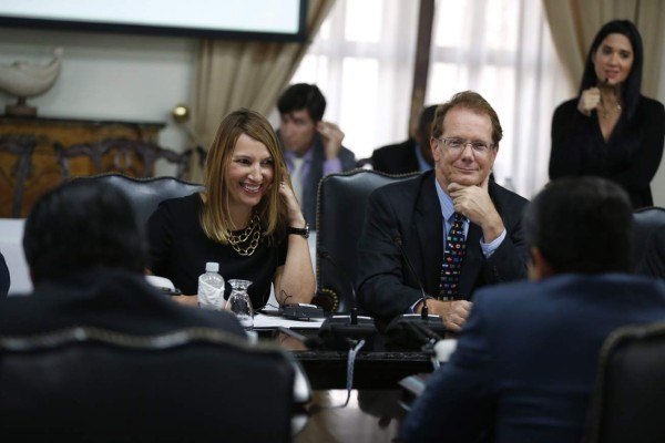 EUA ratifica apoyo a Honduras para salvaguardar el sistema financiero