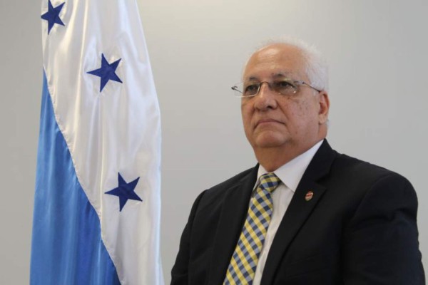 UNAH: Rector de la Universidad condenó ingreso de Policía Militar al campus