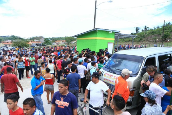 Ocho muertos en masacre en terminal de la López Arellano