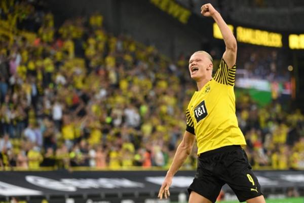 Haaland anota doblete en la goleada del Dortmund al Fráncfort