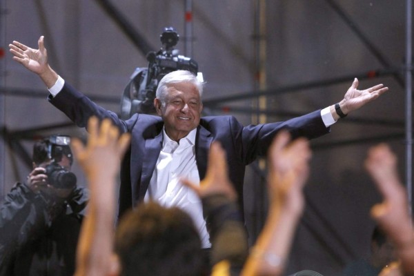 El mundo felicita a López Obrador por su victoria en 'elecciones históricas'