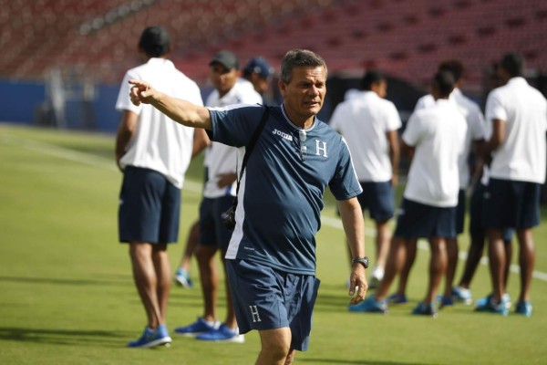 Honduras pisó la cancha donde debutará ante EUA