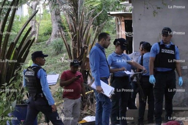 Hombres con chalecos de la DPI asesinan a tres jóvenes en Puerto Cortés