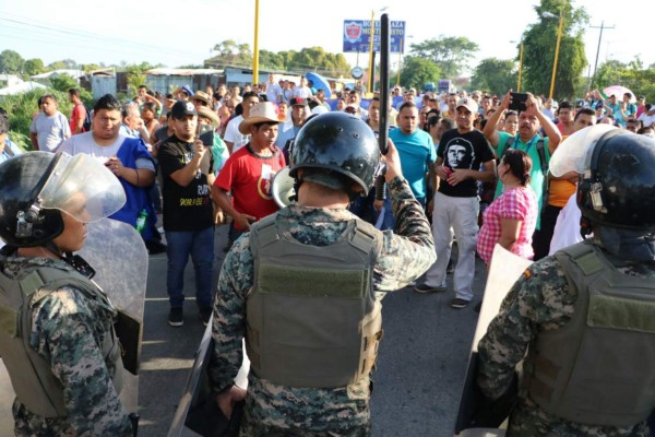 Indignados se toman carretera en El Progreso, Yoro