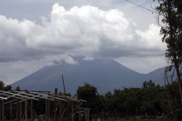 Volcán oscurece cielo en Nicaragua