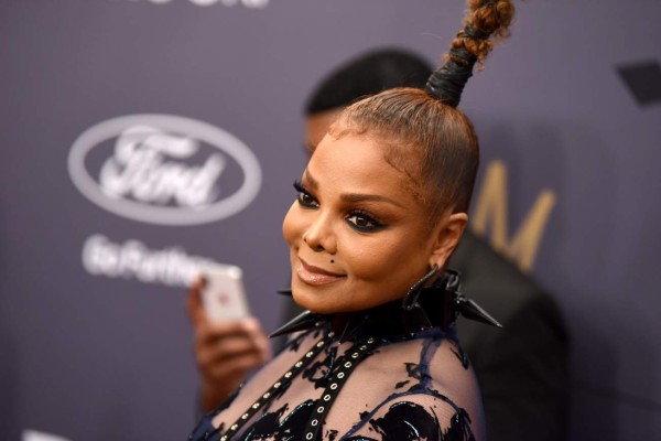 Janet Jackson recibió un asqueroso regalo