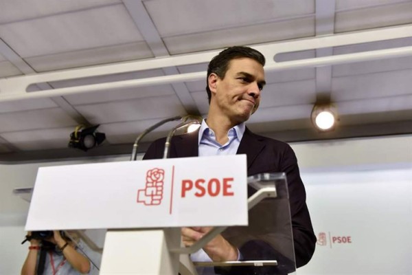 Dimite el líder socialista español, Pedro Sánchez