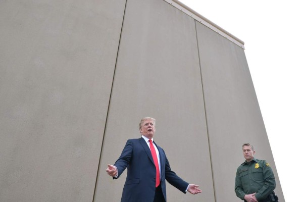 Trump obligará a México a pagar por el muro con 'peaje' fronterizo a vehículos