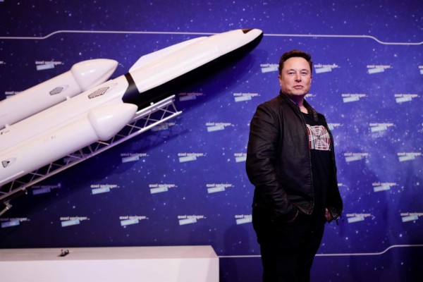 SpaceX lanza al espacio 60 nuevos satélites para su red de internet Starlink