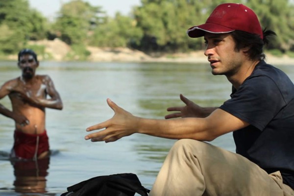 Gael García cuenta la historia de un hondureño en ¿Quién es Dayani Cristal?