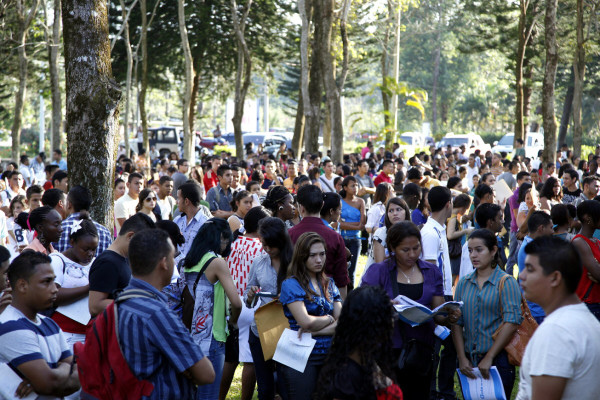 Más de 18,000 jóvenes buscan estudiar en la Unah