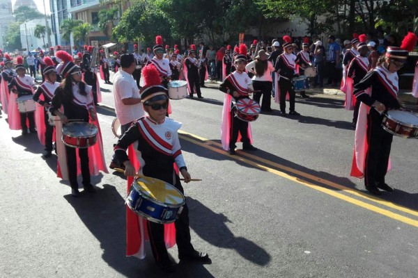 Fiesta de color y algarabía por la patria en San Pedro Sula