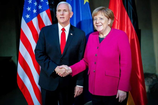 Mike Pence insta a Europa a retirarse del acuerdo nuclear iraní y unirse a EEUU