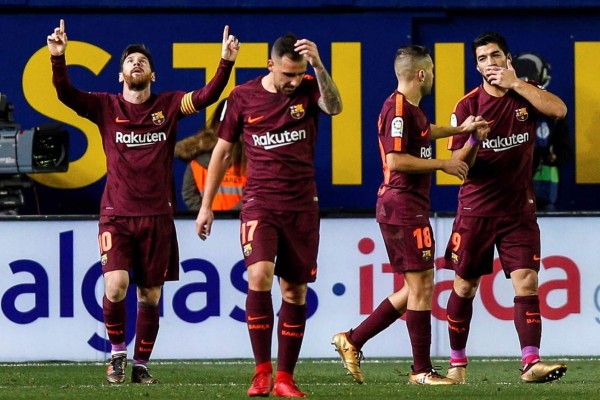 El Barcelona doblega al Villareal y se consolida en el liderato