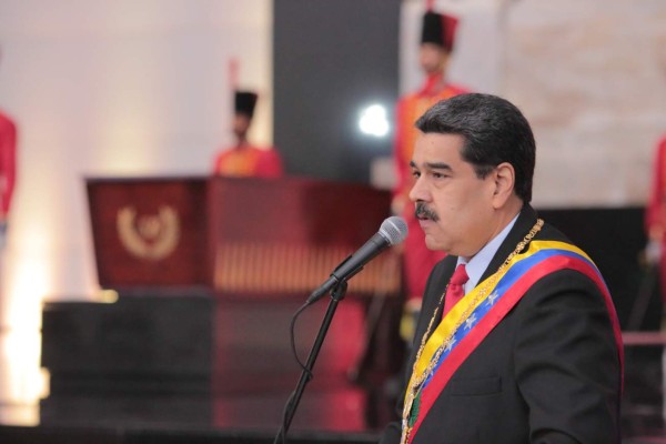 Maduro suspendió diálogo con oposición por 'apoyo' de Guaidó a bloqueo de EEUU