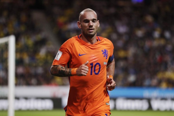 Wesley Sneijder anuncia su retiro y emprende nueva faceta en el fútbol