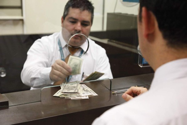 Dólar se encareció L24 centavos