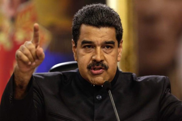 Maduro llama 'malagradecidos' a quienes excluyen al gobierno del logro de la Sub'20