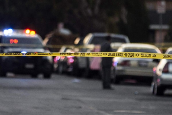 Tres muertos, entre ellos un niño, en tiroteo en un supermercado de Florida