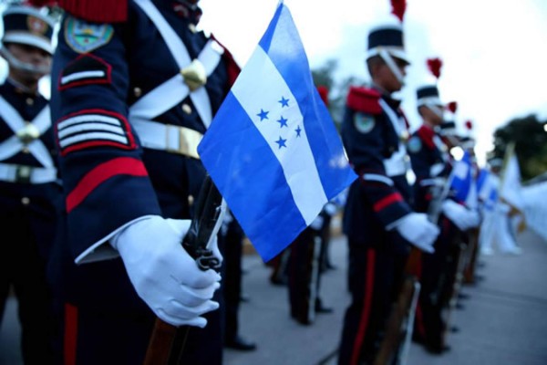 Hondureños viven una gran fiesta patriótica en su 193 aniversario