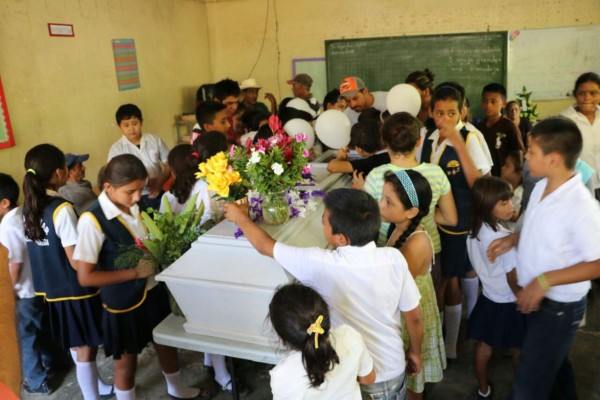 'Soñaba con entrar al colegio Eulogio Galeano': Maestra