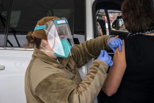 Muere una participante en ensayo de vacuna de china Sinopharm