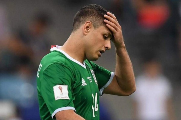 Revelan dura enfermedad cerebral que padece 'Chicharito' Hernández