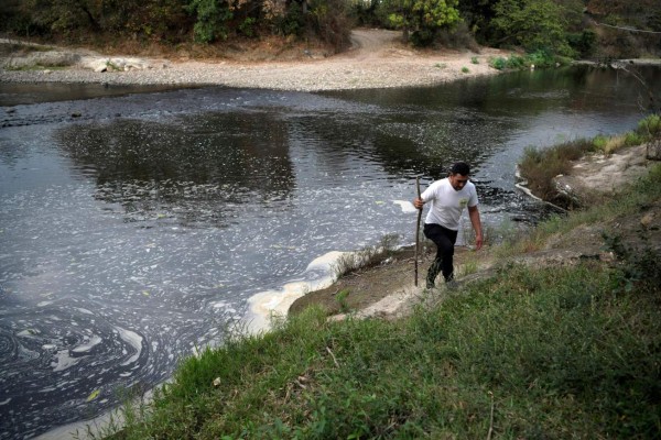 Sequías y contaminación generan hambre en cuenca de río Lempa