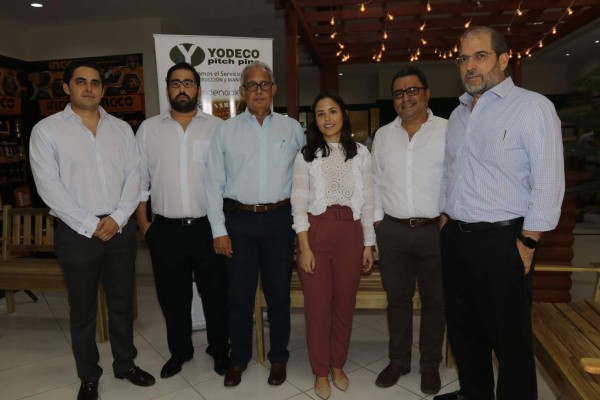 Inauguración de Yodeco comercial