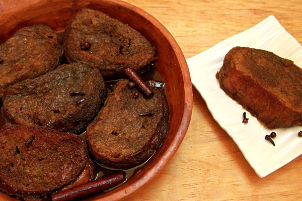 Cómo hacer torrejas de pan en miel