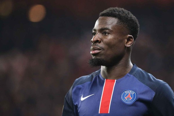 Arrestan al futbolista del PSG Serge Aurier por un altercado en París