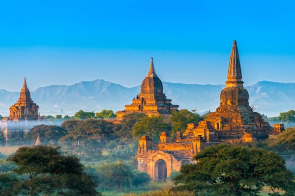 Bagan, Myanmar: La tierra dorada escondida en un verde paisaje