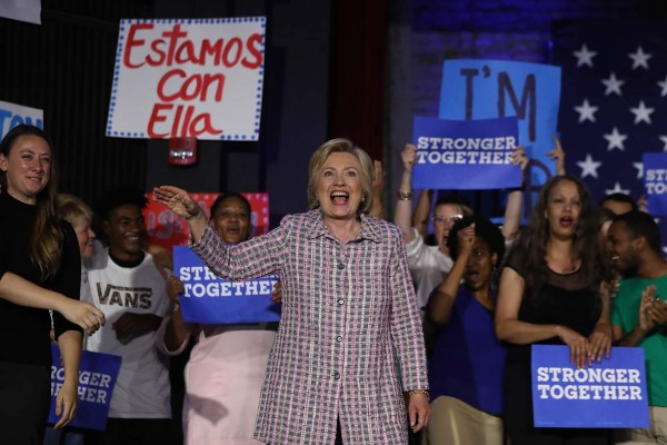 Hillary será 'coronada' esta noche (si Bernie no se interpone)