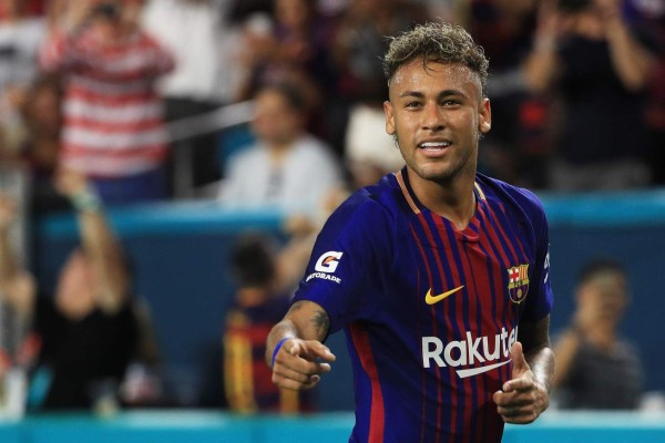 Neymar le avisó a sus compañeros la decisión final de su futuro