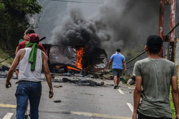 Aumentan a 25 los muertos en protestas contra Maduro en Venezuela