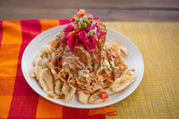 Prepara Pollo con Tajadas Hondureño: Una Receta Auténtica y Deliciosa