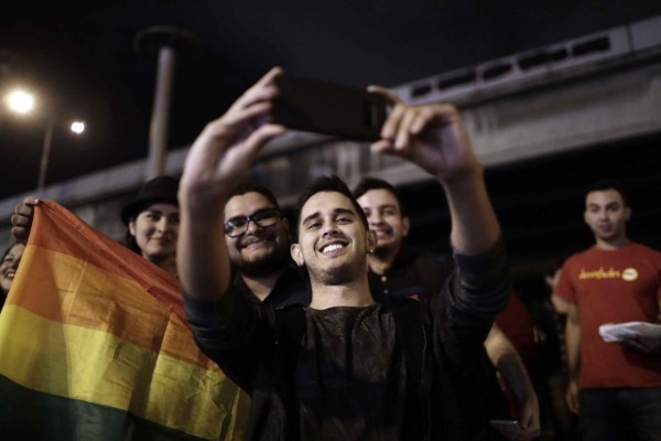 Toño Rivera: Opinión de CorteIDH sobre matrimonio gay 'no es vinculante' para Honduras 