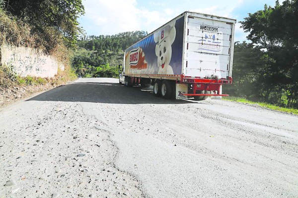 Tres vuelos semanales aterrizarán en aeropuerto de Copán