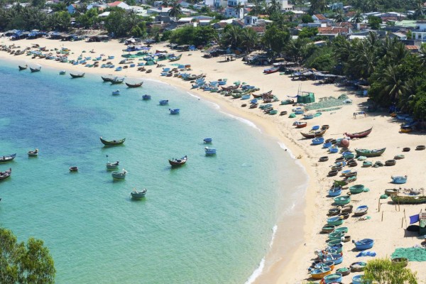 Vietnam cautiva con sus playas, gastronomía y santuarios