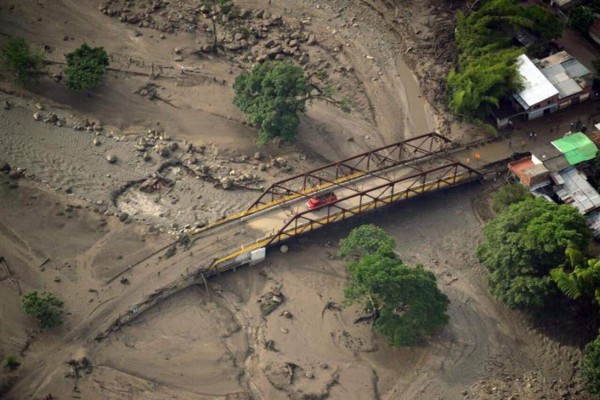 Cuatro muertos y 18 desaparecidos por riada en suroeste de Colombia