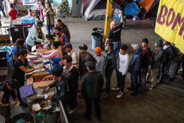 México pide a EEUU investigar incidentes con migrantes en frontera de Tijuana