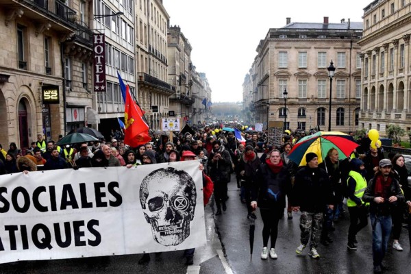 Disturbios en París en el primer aniversario de las protestas de los chalecos amarillos